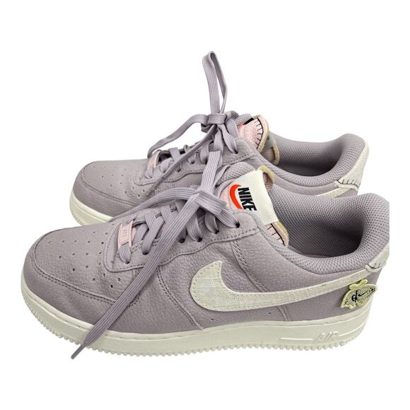 Nike women’s Air Force 1 ‘07 SE Air Sprung size 8 
Low Top Sneakers Lilac - Picture 8 of 14
